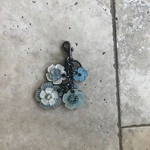 Coach pendant